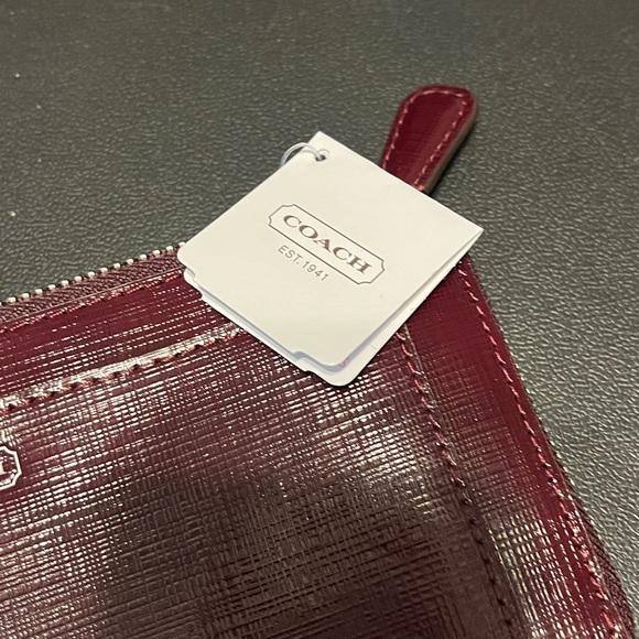NWT Coach Darcy Shiny Saffiano Leather Wallet F50438 Burgundy - Picture 7 of 8